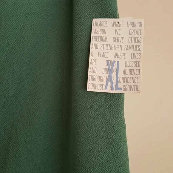 💚Beautiful SOLID Cassie💚 - Picture 5 of 6